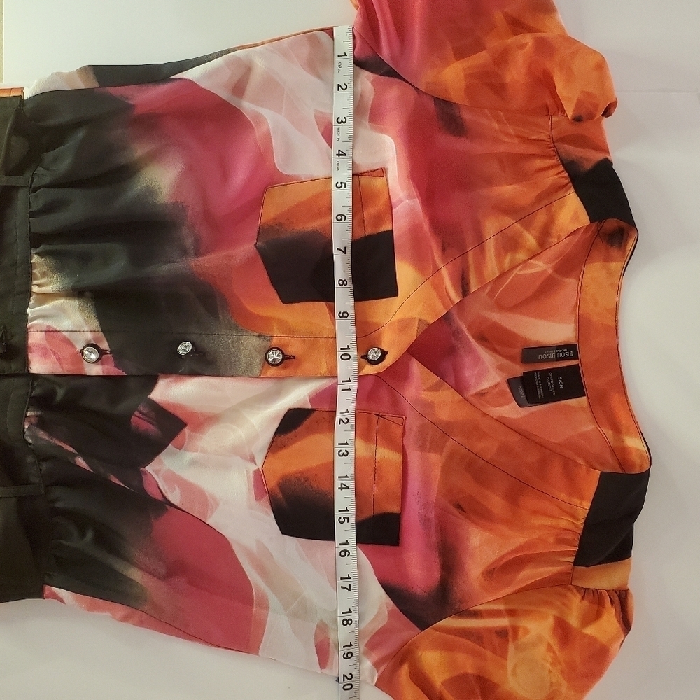 BISOU BISOU Dressy Romper Shorts Women's SM. 3/4 Sleeve V Neck Button Down Print - Picture 8 of 11